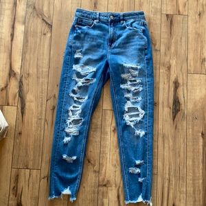American Eagle stretch ripped Mom jeans